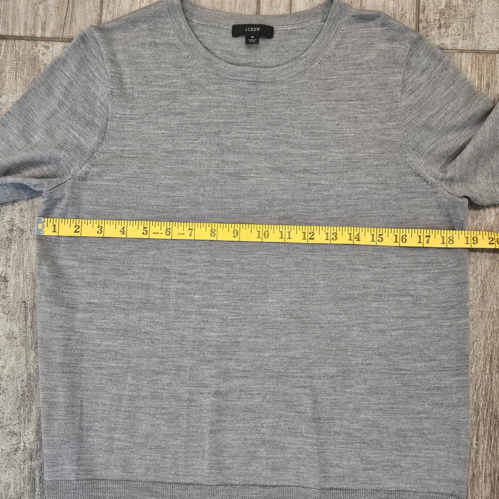 J.Crew Sweater Women M Gray 100% Merino Wool Minimalist Office Preppy Luxury - Picture 4 of 7